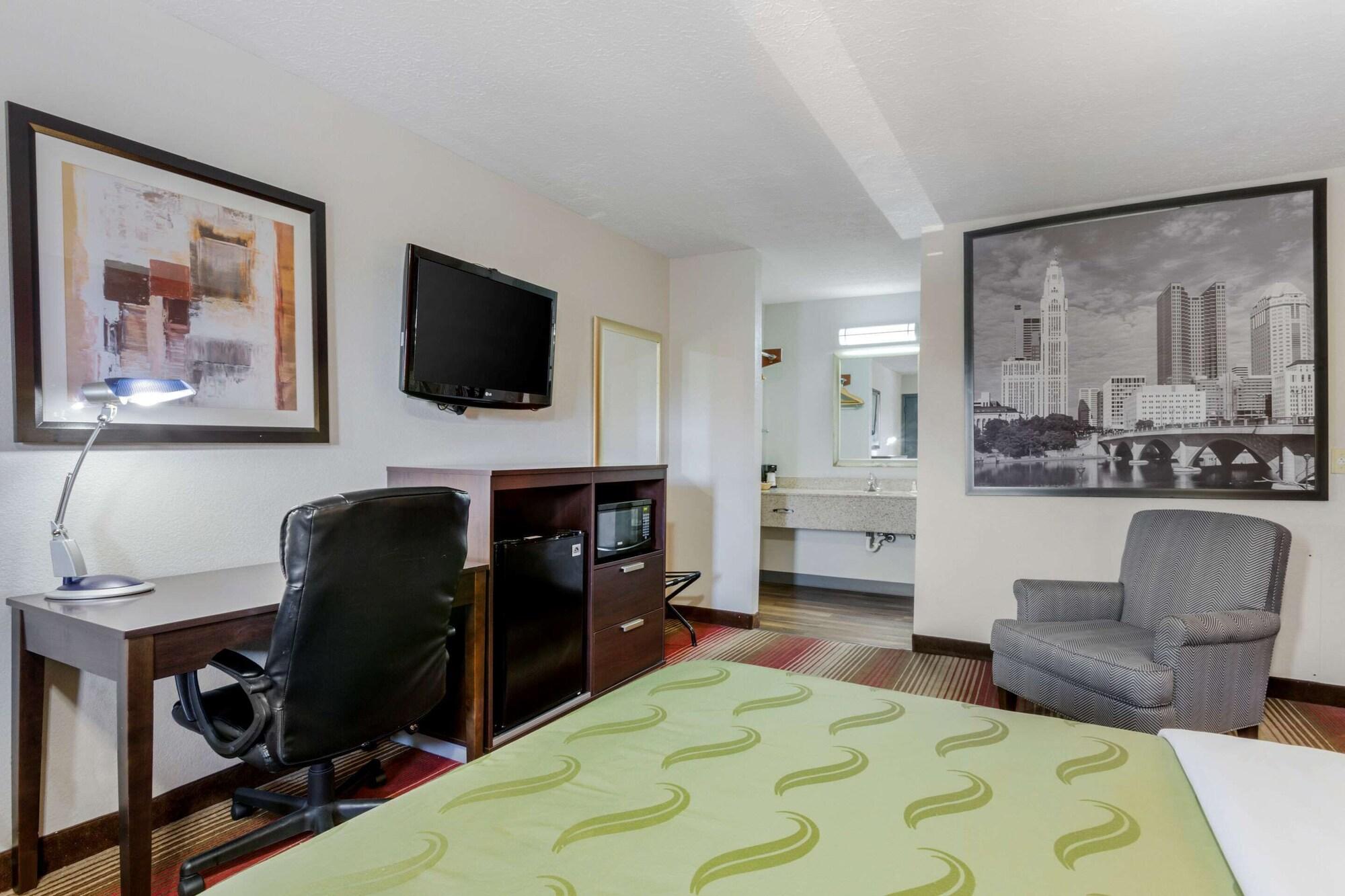 Quality Inn Columbus-East Buitenkant foto