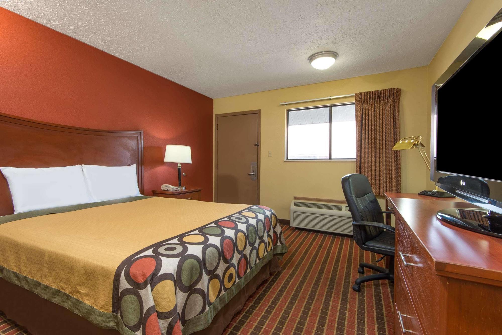 Quality Inn Columbus-East Buitenkant foto